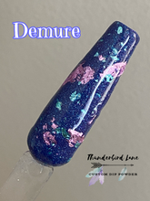 Load image into Gallery viewer, Demure