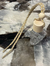 Load image into Gallery viewer, 8 ml Skull Diffuser