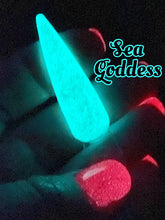 Load image into Gallery viewer, Sea Goddess Glow