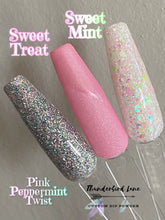 Load image into Gallery viewer, Sweet Treat