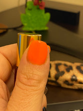 Load image into Gallery viewer, Cheesy Puff Dust Glow