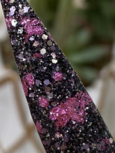 Load image into Gallery viewer, Grunge Chic is a mix of slate, black, silver, matte lilac, and gun metal fine glitters with lavender foil flakes.