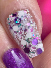 Load image into Gallery viewer, Crackle