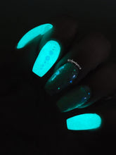 Load image into Gallery viewer, Sea Goddess Glow