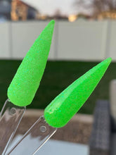 Load image into Gallery viewer, Appletini Glo