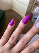 Load image into Gallery viewer, Barney Glow