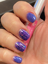 Load image into Gallery viewer, Love Never Forgets