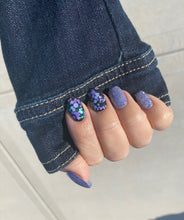 Load image into Gallery viewer, Morning Frost