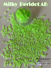 Load image into Gallery viewer, Decorative Nail Crystals