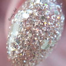 Load image into Gallery viewer, Warm Apple Crisp