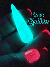 Load image into Gallery viewer, Sea Goddess Glow
